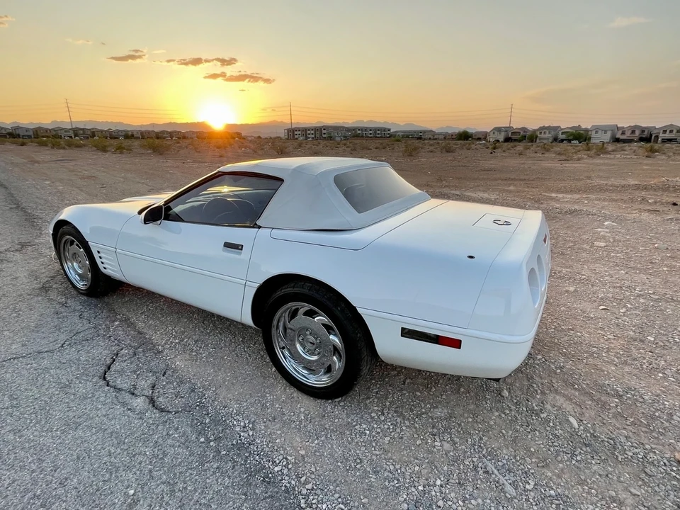 1993 Chevrolet Corvette C4 - Image 5 of 21