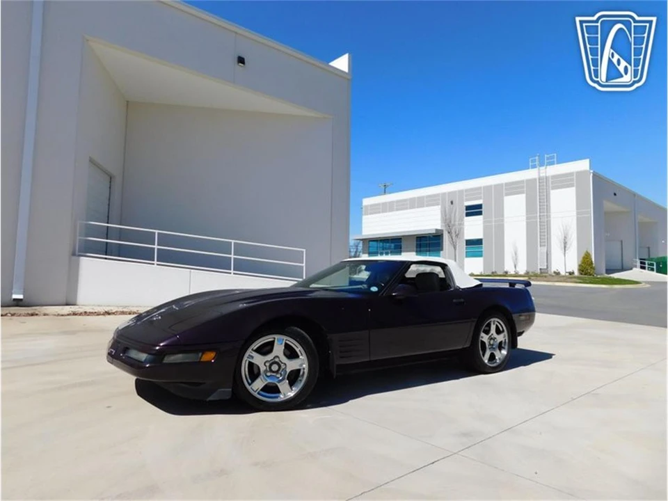 1993 Chevrolet Corvette C4 - Image 2 of 31