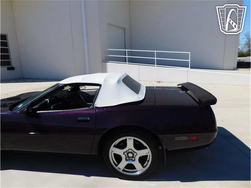 1993 Chevrolet Corvette C4 - Image 17 of 31