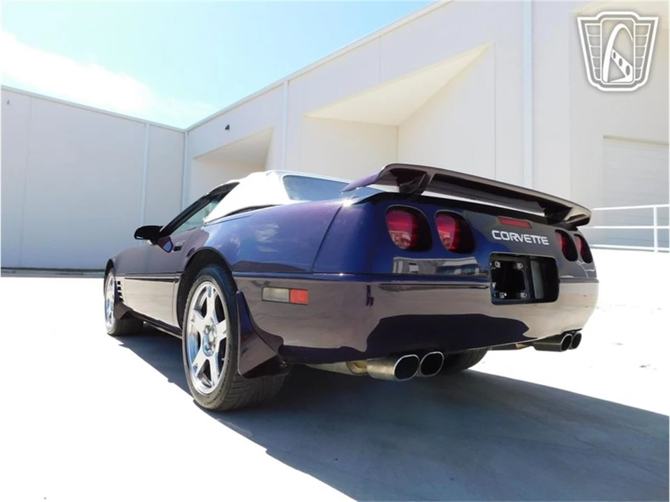 1993 Chevrolet Corvette C4 - Image 18 of 31