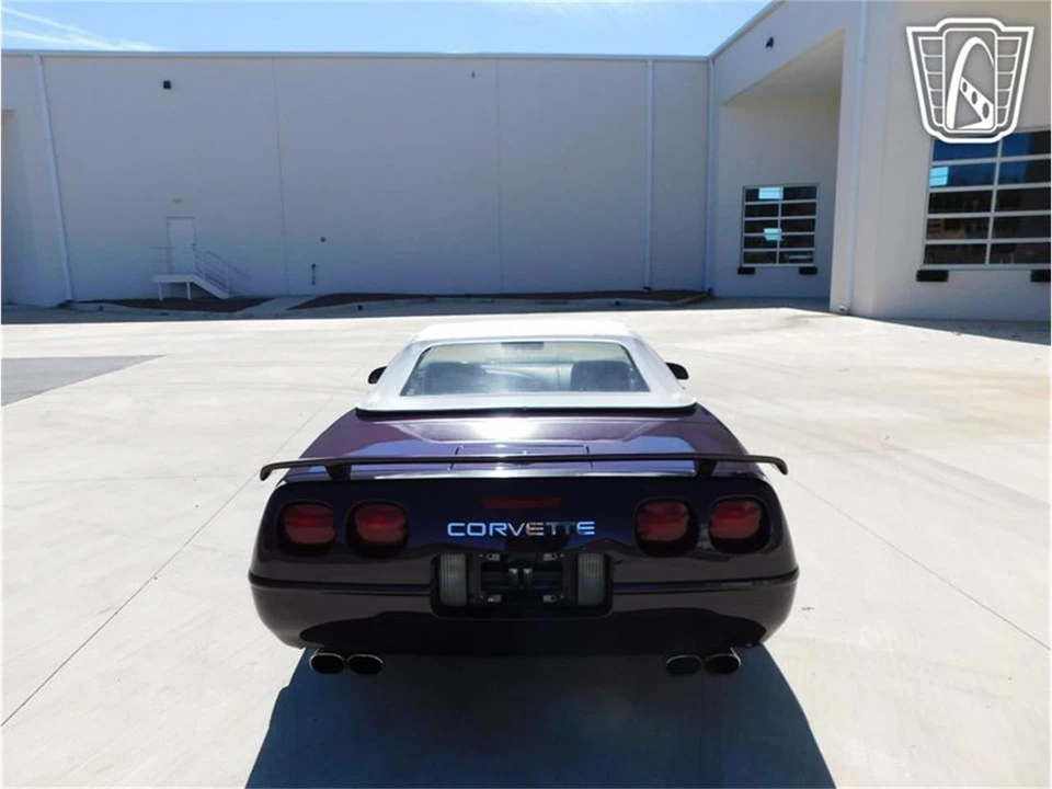 1993 Chevrolet Corvette C4 - Image 23 of 31