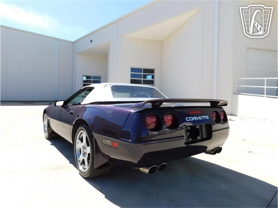 1993 Chevrolet Corvette C4 - Image 19 of 31