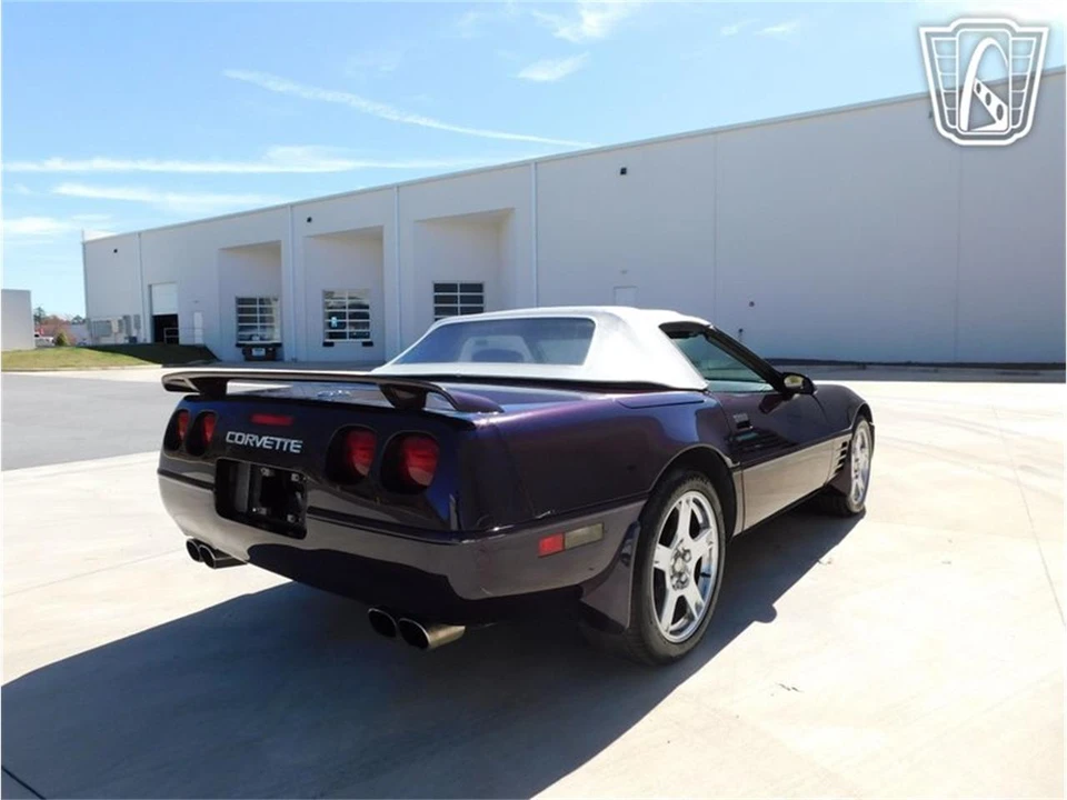 1993 Chevrolet Corvette C4 - Image 25 of 31