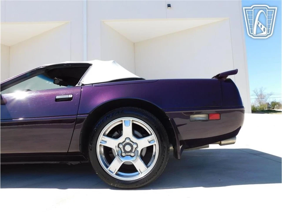 1993 Chevrolet Corvette C4 - Image 15 of 31