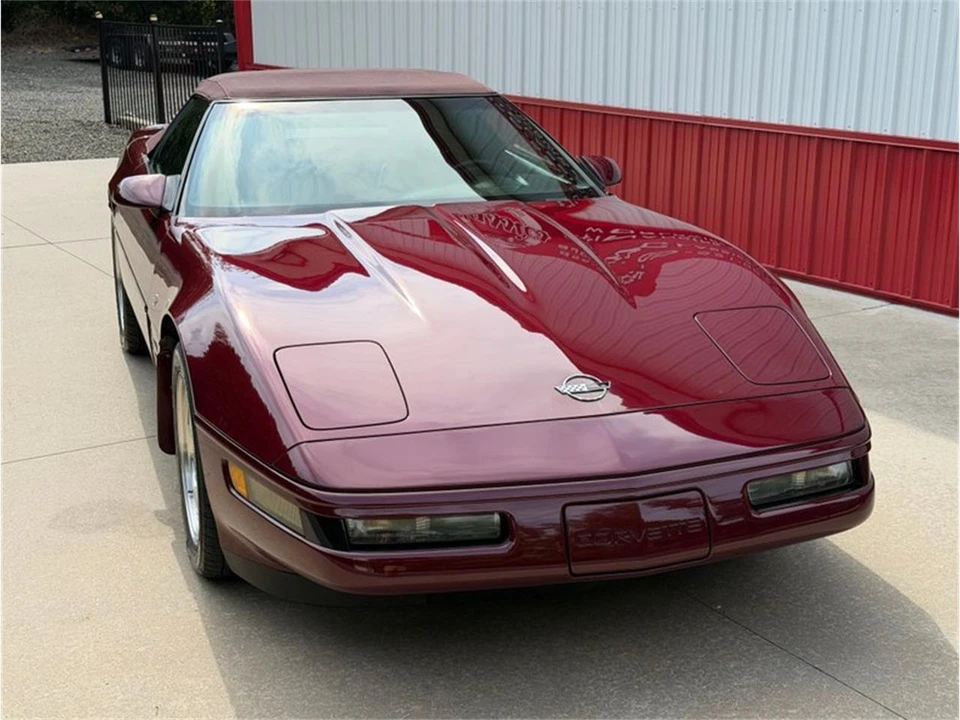 1993 Chevrolet Corvette C4 - Image 2 of 31