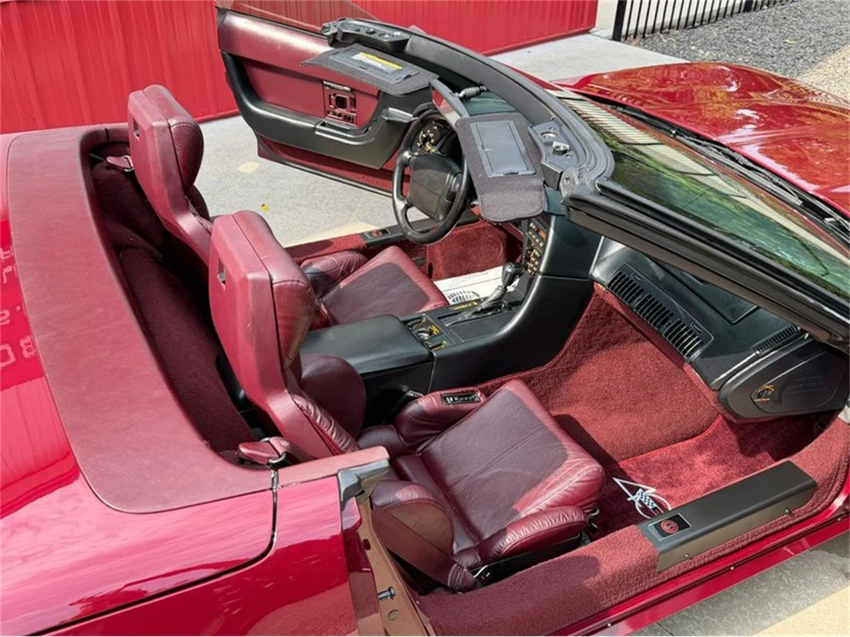 1993 Chevrolet Corvette C4 - Image 21 of 31