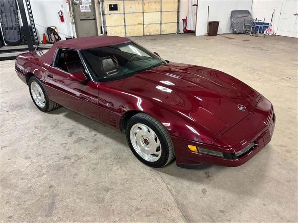 1993 Chevrolet Corvette C4 - Image 19 of 31
