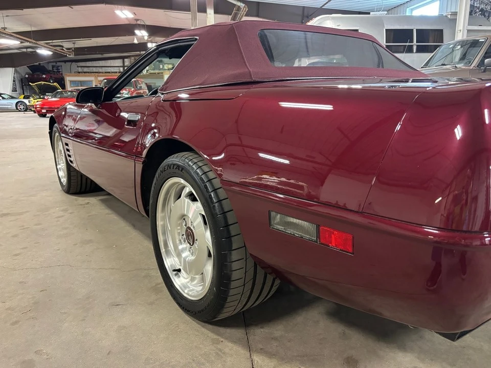 1993 Chevrolet Corvette C4 - Image 11 of 31