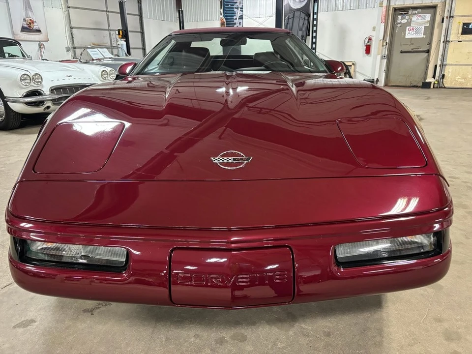 1993 Chevrolet Corvette C4 - Image 16 of 31