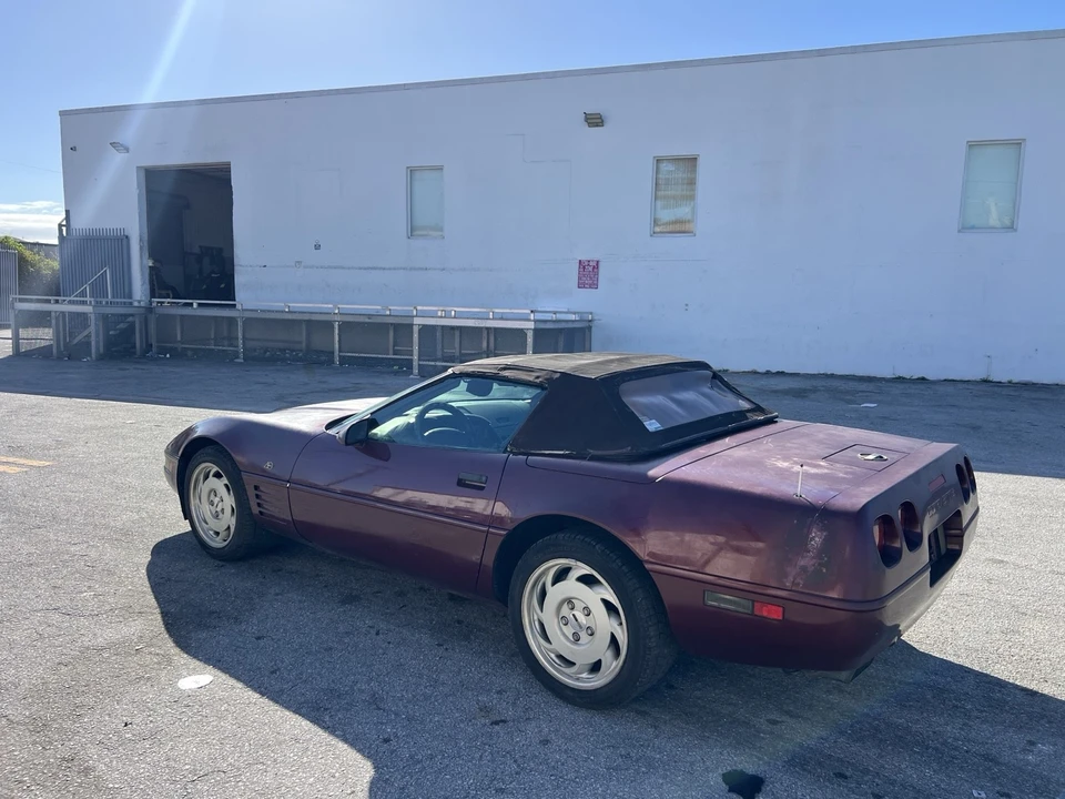 1993 Chevrolet Corvette C4 - Image 13 of 21