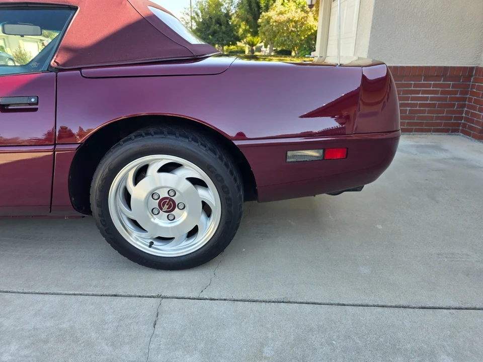 1993 Chevrolet Corvette C4 - Image 13 of 21