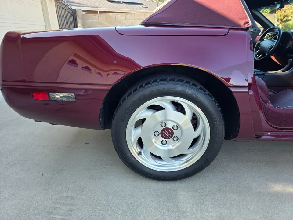 1993 Chevrolet Corvette C4 - Image 12 of 21