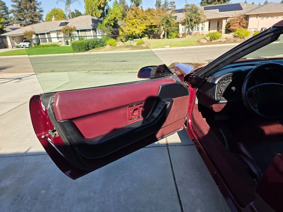 1993 Chevrolet Corvette C4 - Image 17 of 21