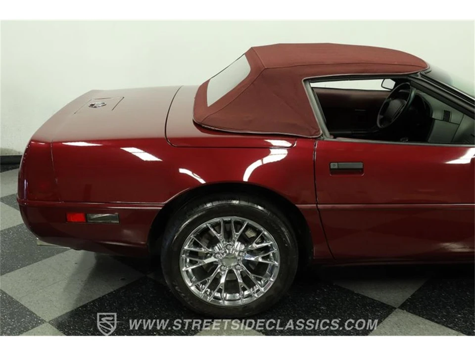1993 Chevrolet Corvette C4 - Image 28 of 31