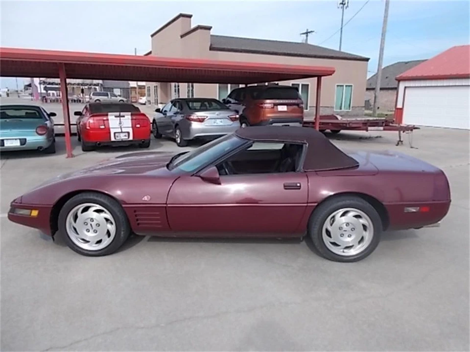 1993 Chevrolet Corvette C4 - Image 2 of 15