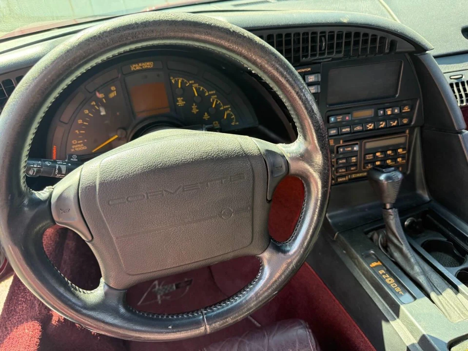 1993 Chevrolet Corvette C4 - Image 16 of 31