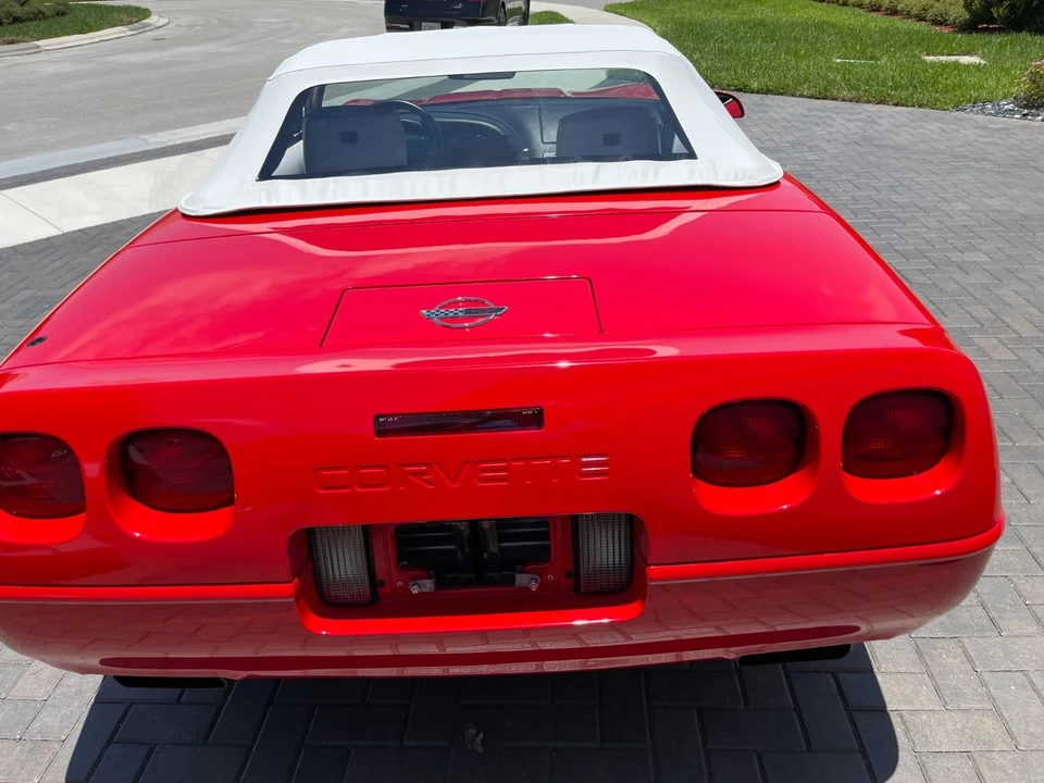 1993 Chevrolet Corvette C4 - Image 8 of 21