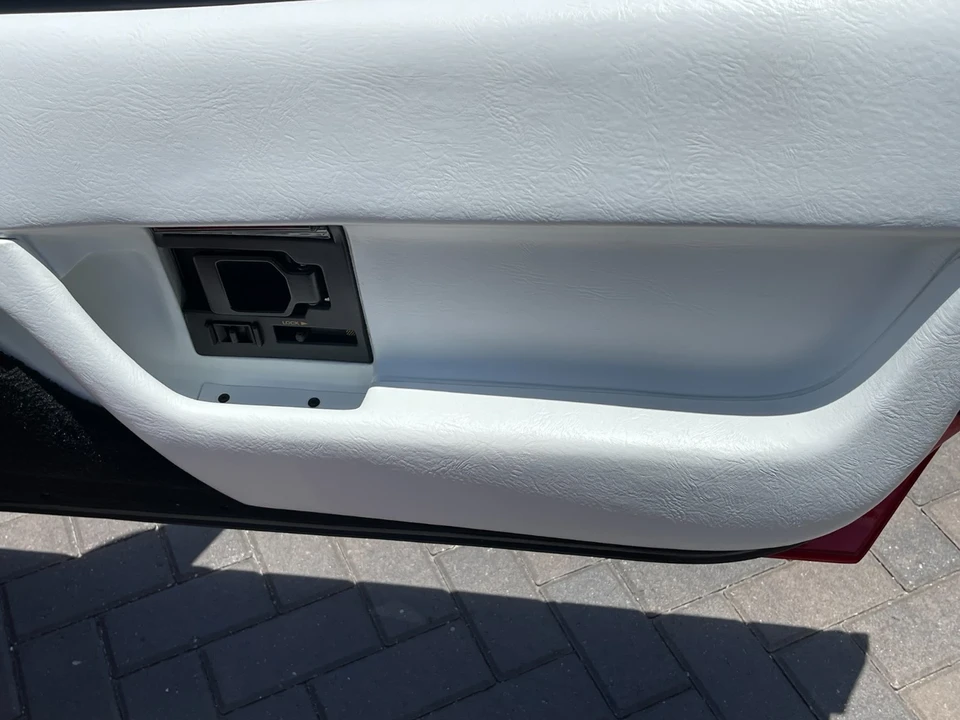 1993 Chevrolet Corvette C4 - Image 19 of 21