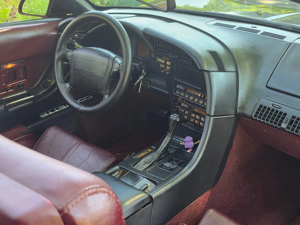 1993 Chevrolet Corvette C4 - Image 17 of 28