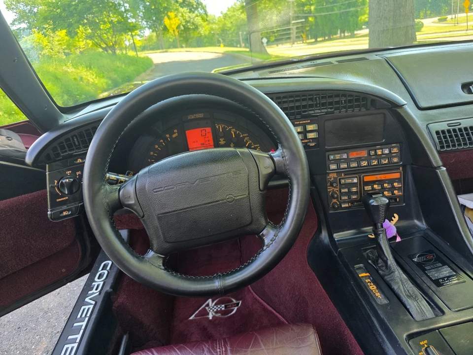 1993 Chevrolet Corvette C4 - Image 16 of 28