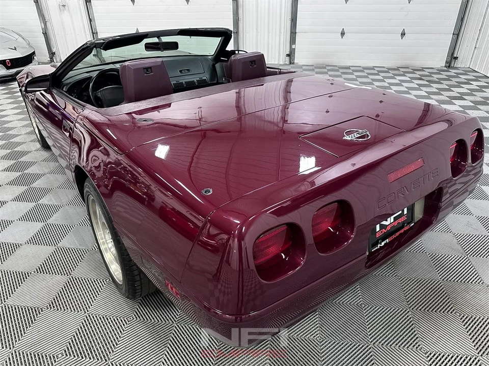 1993 Chevrolet Corvette C4 - Image 18 of 31