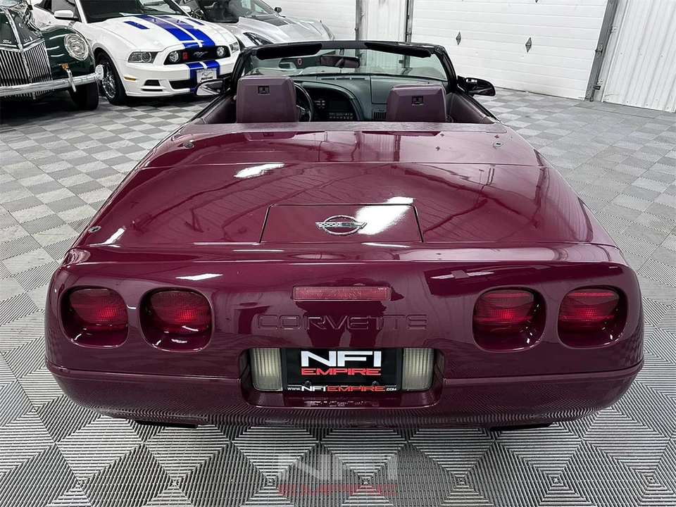 1993 Chevrolet Corvette C4 - Image 16 of 31