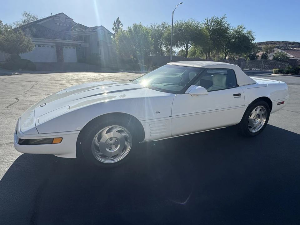 1993 Chevrolet Corvette C4 - Image 2 of 23