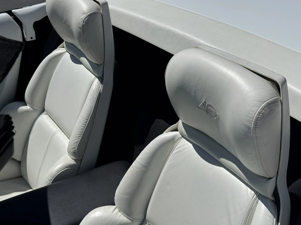 1993 Chevrolet Corvette C4 - Image 11 of 23