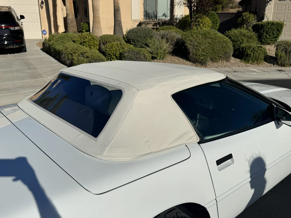 1993 Chevrolet Corvette C4 - Image 6 of 23