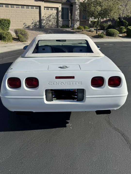 1993 Chevrolet Corvette C4 - Image 4 of 23