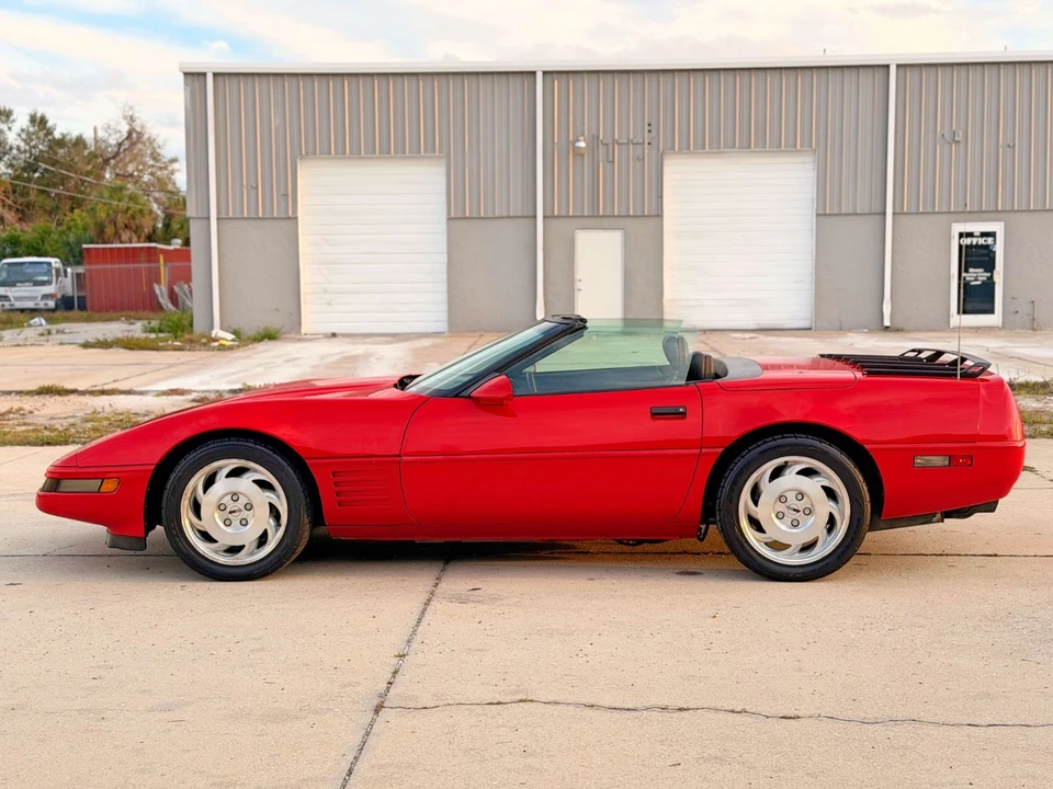 1993 Chevrolet Corvette C4 - Image 8 of 21