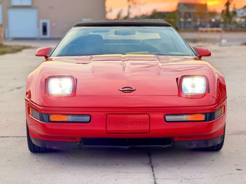 1993 Chevrolet Corvette C4 - Image 16 of 21