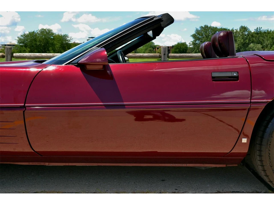 1993 Chevrolet Corvette C4 - Image 16 of 31