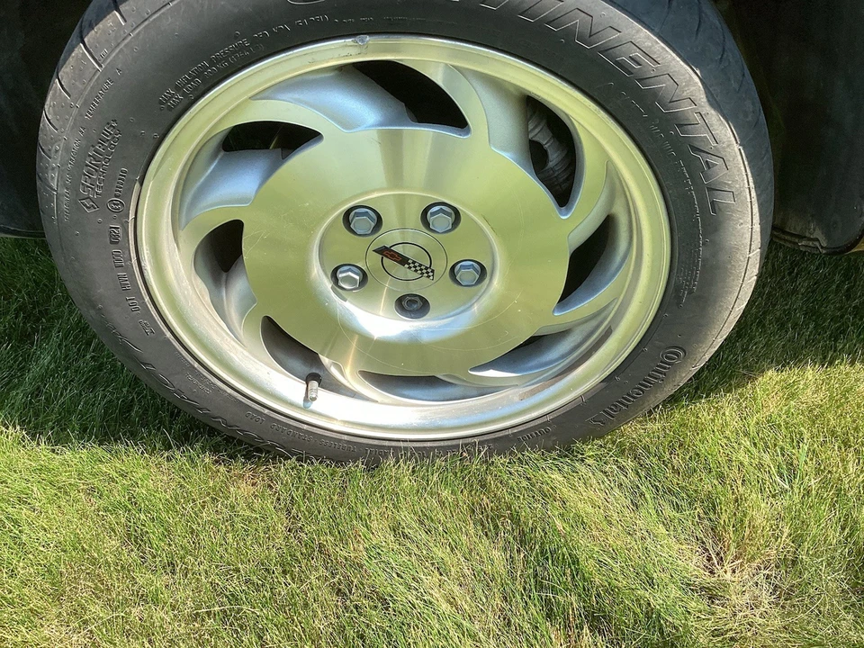 1993 Chevrolet Corvette C4 - Image 3 of 17