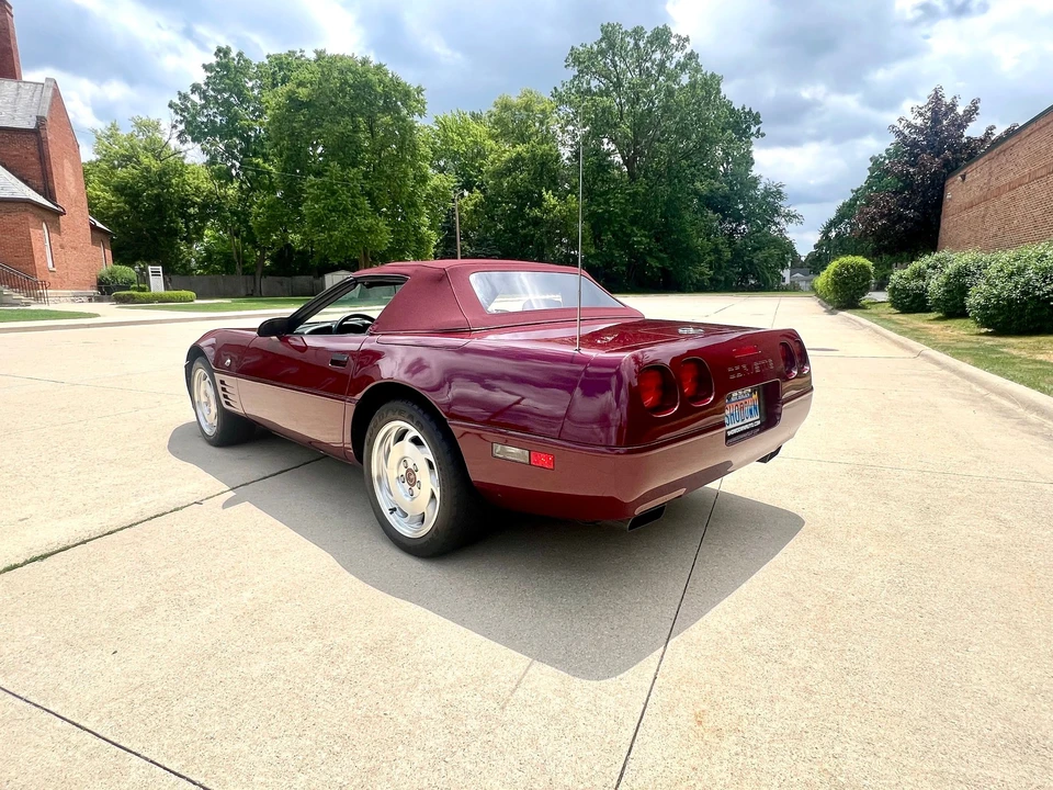 1993 Chevrolet Corvette - Image 9 of 16