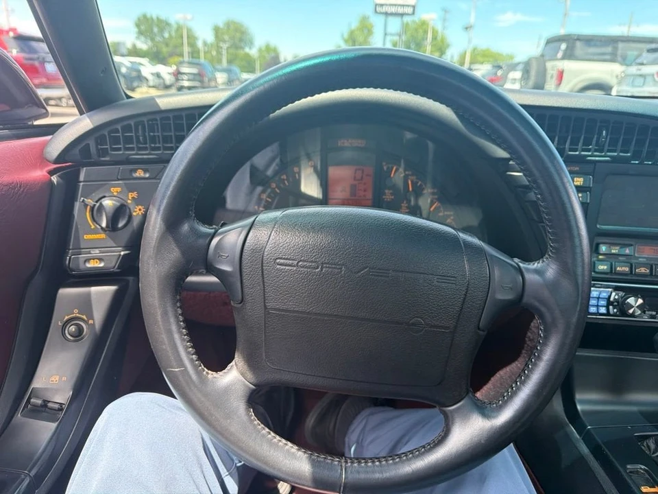 1993 Chevrolet Corvette C4 - Image 14 of 18
