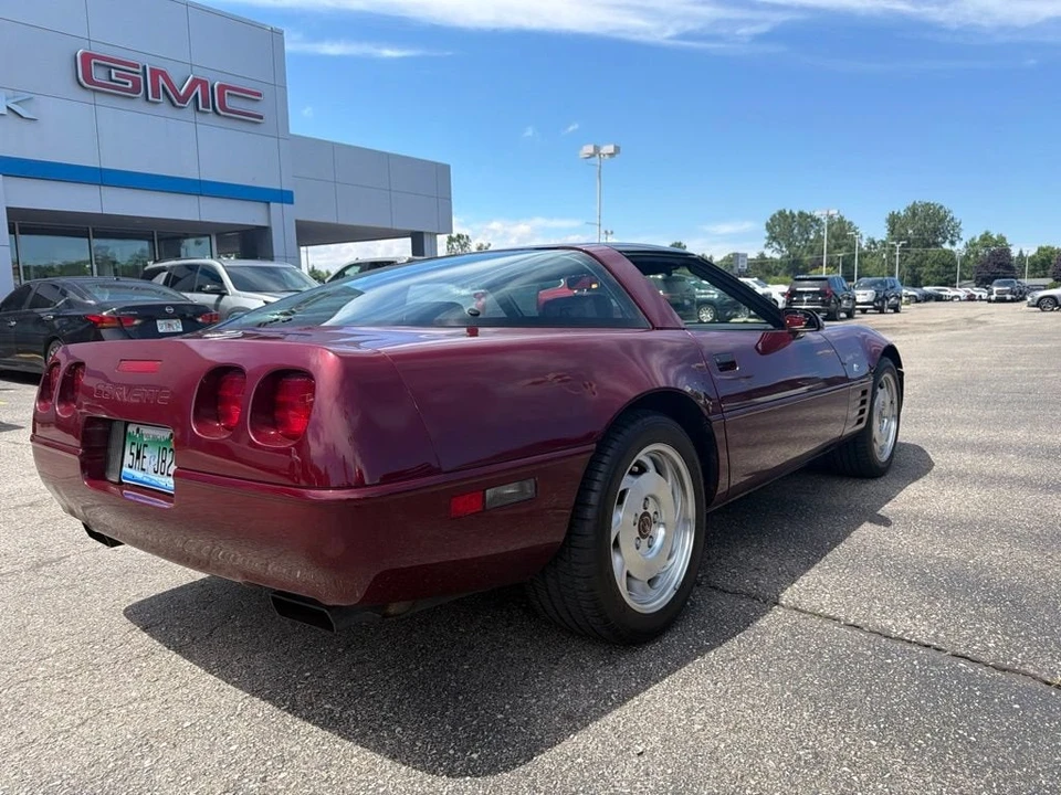 1993 Chevrolet Corvette C4 - Image 4 of 18