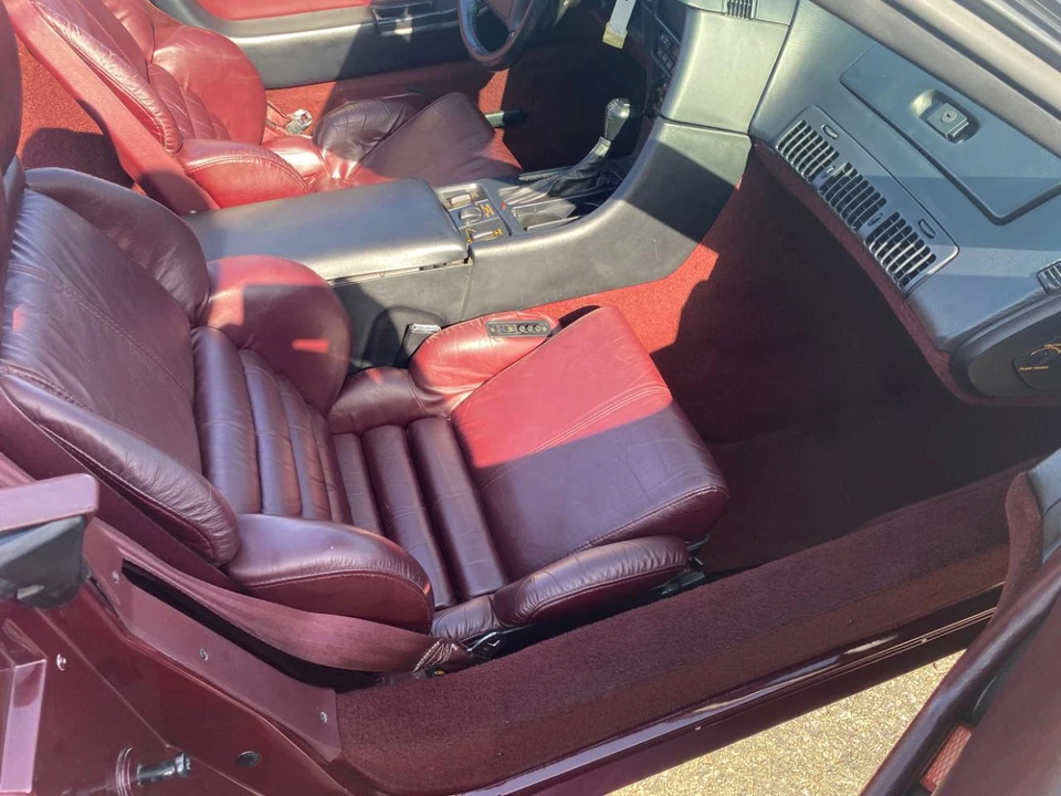 1993 Chevrolet Corvette C4 - Image 30 of 31