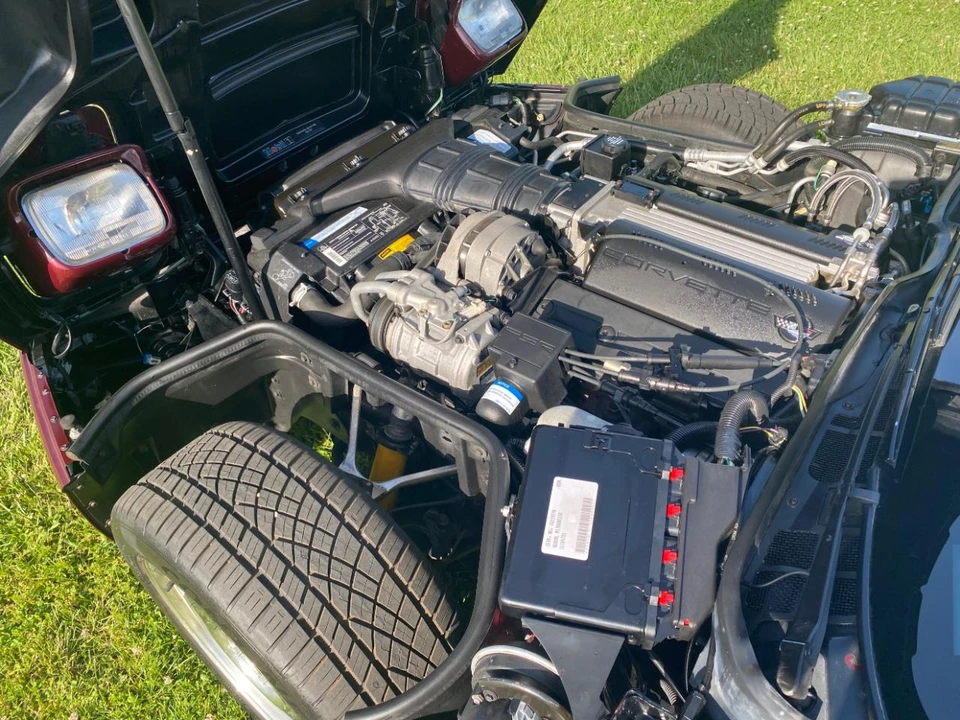 1993 Chevrolet Corvette C4 - Image 16 of 31