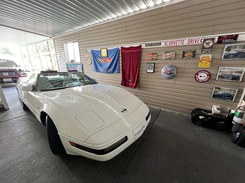 1993 Chevrolet Corvette C4 - Image 4 of 12