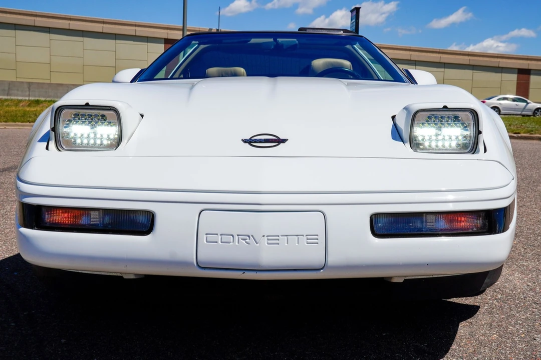 1993 Chevrolet Corvette C4 - Image 9 of 31