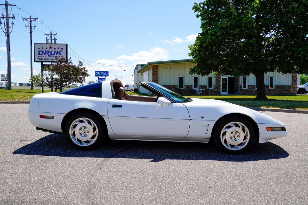 1993 Chevrolet - Image 30 of 31