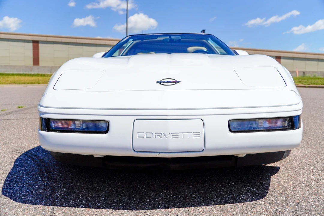 1993 Chevrolet Corvette C4 - Image 8 of 31