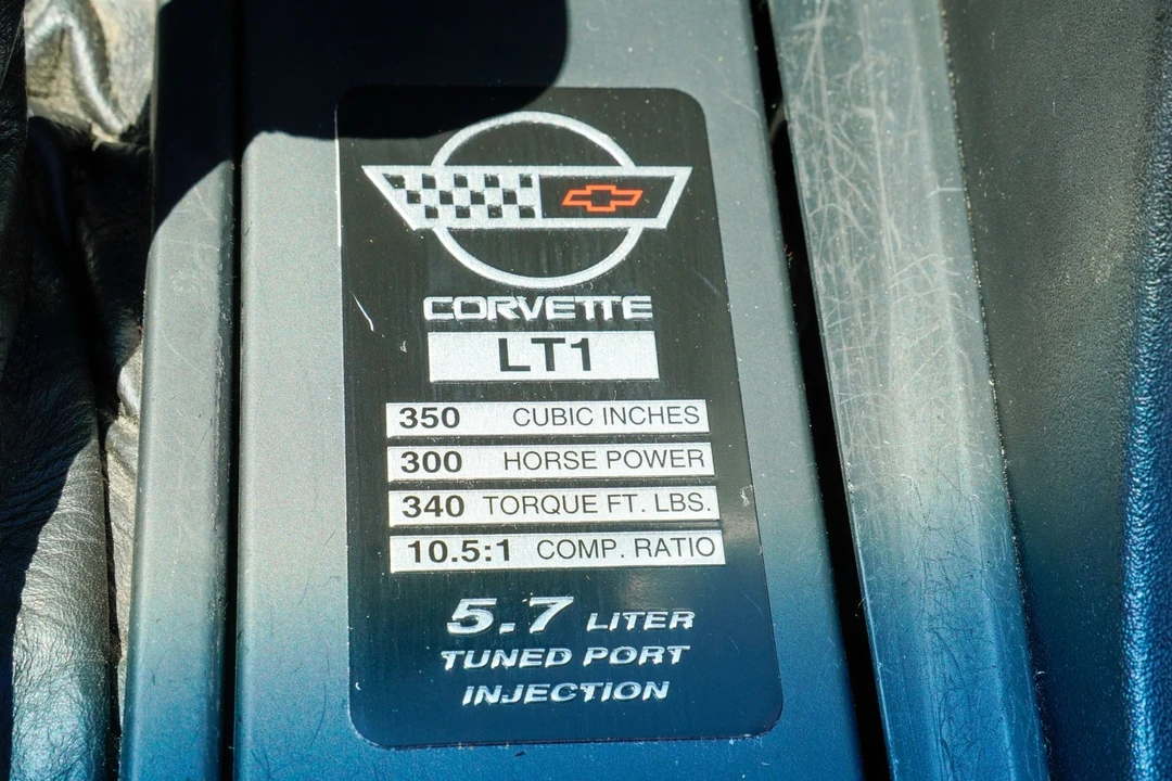 1993 Chevrolet Corvette C4 - Image 15 of 31
