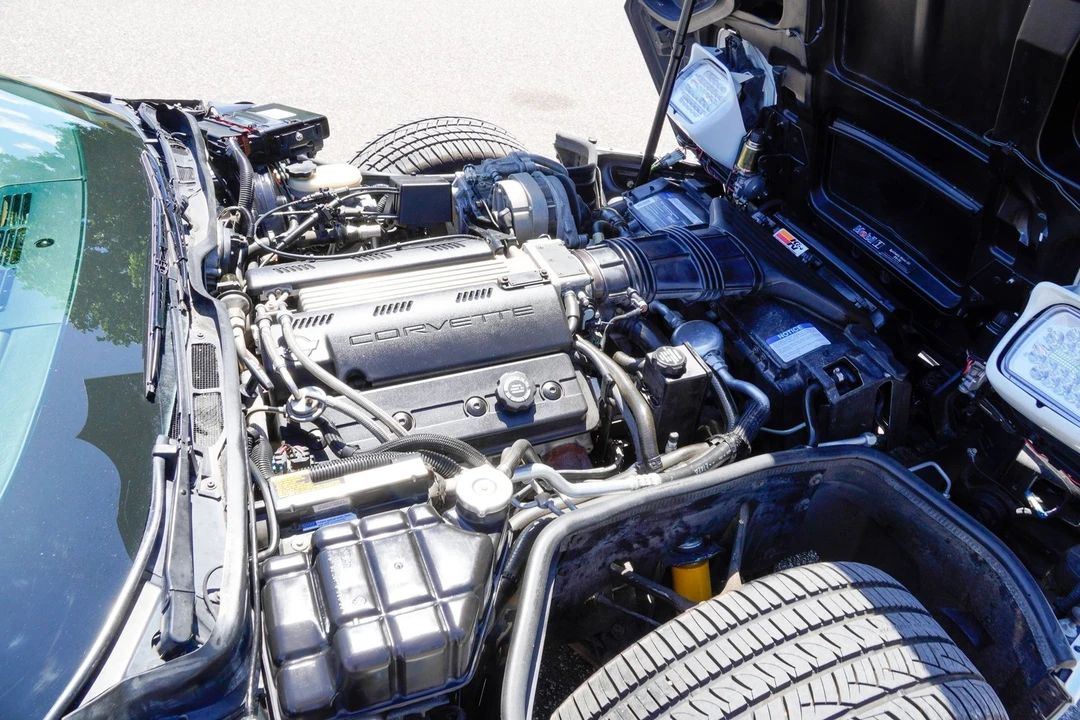 1993 Chevrolet Corvette C4 - Image 19 of 31