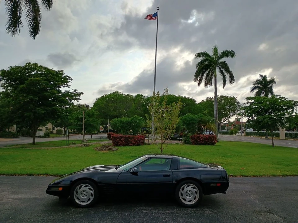 1993 Chevrolet Corvette C4 - Image 2 of 12