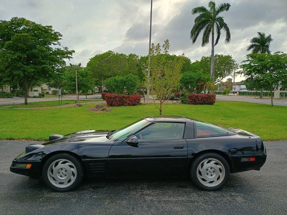1993 Chevrolet Corvette C4 - Image 3 of 12