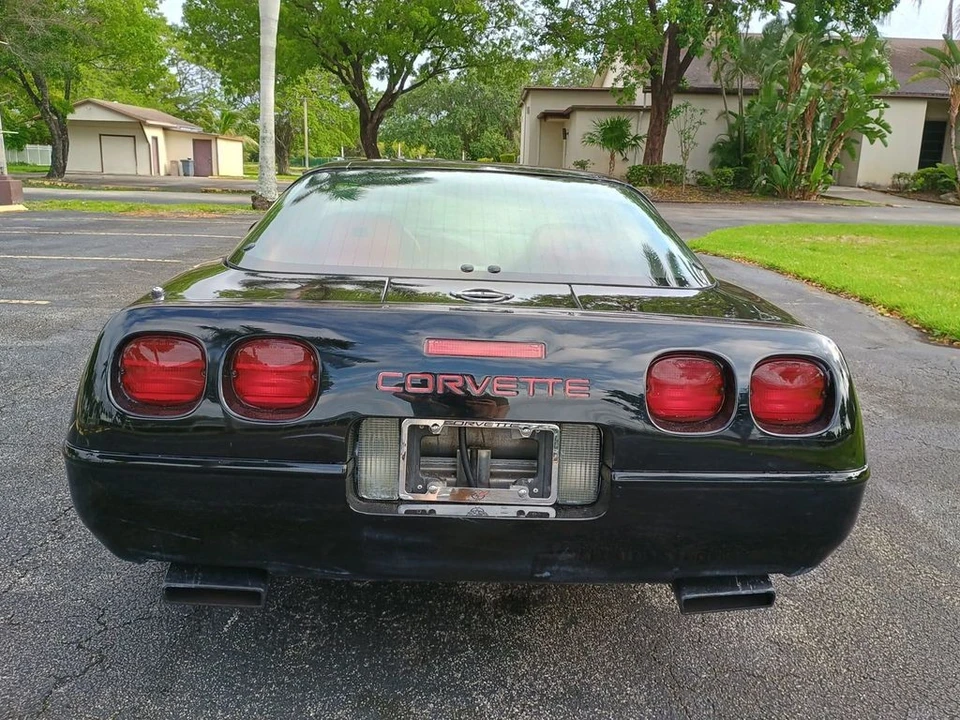 1993 Chevrolet Corvette C4 - Image 5 of 12