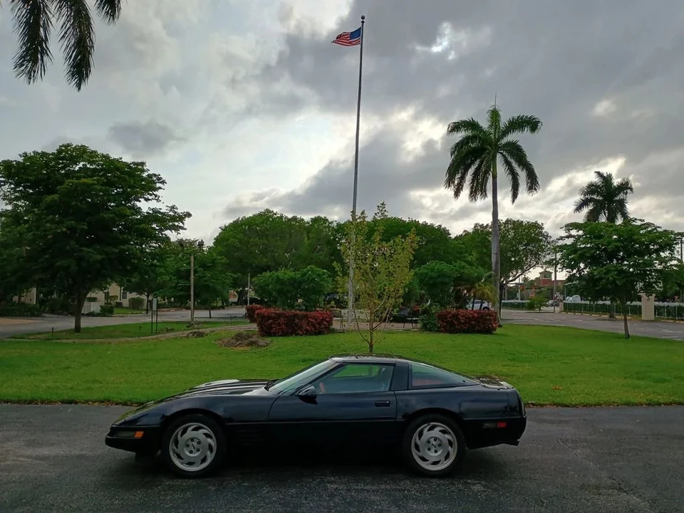 1993 Chevrolet Corvette C4 - Image 2 of 12