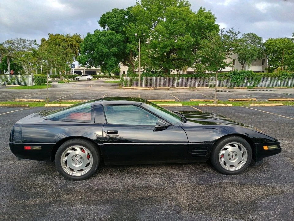 1993 Chevrolet Corvette C4 - Image 7 of 12